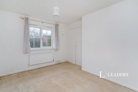 2 bedroom house to rent Leander Drive, Gosport, PO12 - Photo 5