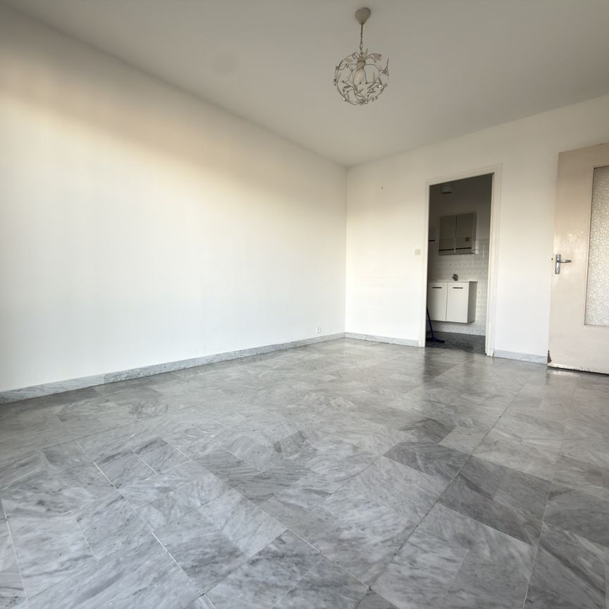 Location Appartement 1 pièce 30m² ANTIBES 06600 - Photo 1