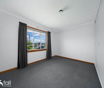 Neat and sunny home - Photo 2