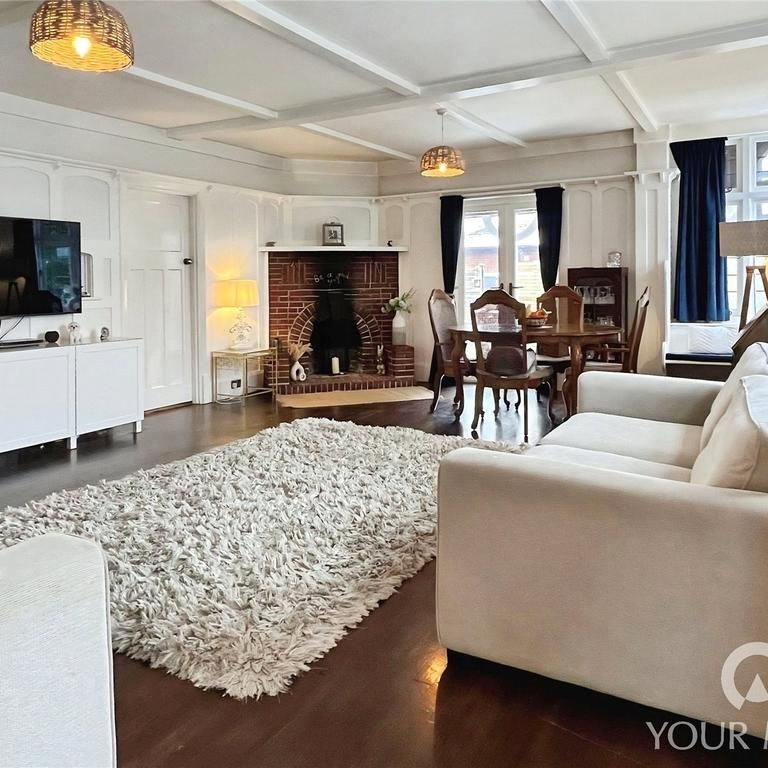 4 bedroom detached house to rent - Photo 1