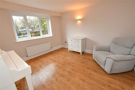 Abbey Road, CH48 7EP, West Kirby - Photo 2