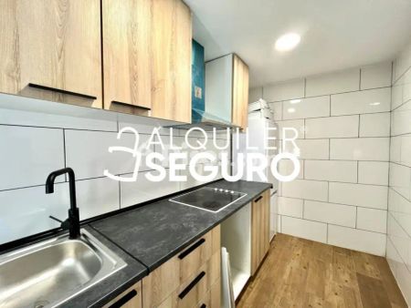 Piso en alquiler en Tetuan - Photo 3