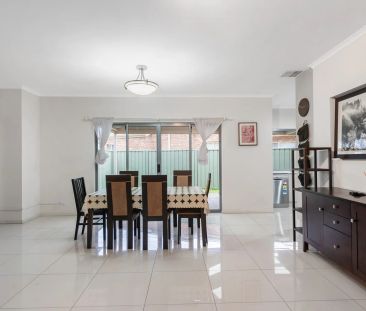 Charming Family Home in a Prime Location! - Photo 5