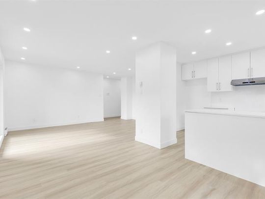 795 75e Avenue - Photo 1