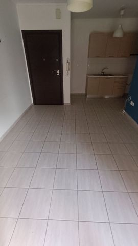 Studio/Γκαρσονιέρα για ενοικίαση Φιλίππου (Αμπελόκηποι) - Photo 3