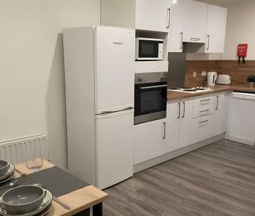 Two Bed Apartment (Shared) - Photo 1