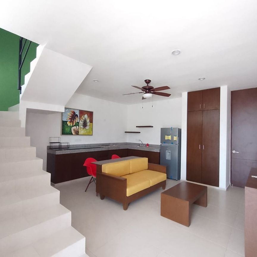 Renta de Townhouse en Montebello - Photo 1