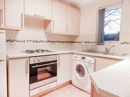 Beechgate, Witney, Oxfordshire, OX28 - Photo 5