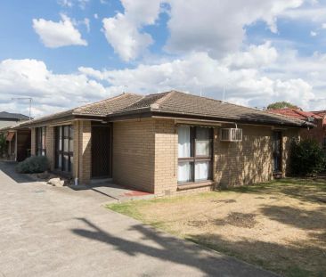 “Spacious Unit in an Excellent Location” - Photo 4