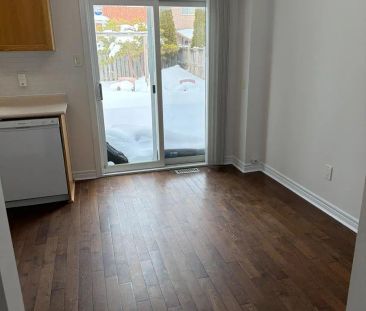 12 WOODFERN COURT - Photo 2