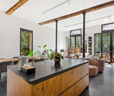 Unieke woning met 2 slaapkamers, bureau ruimte, terras en autostaan... - Photo 3