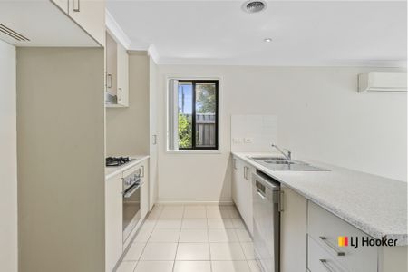 Townhouse In Small Complex Close to Local Amenities - Photo 3
