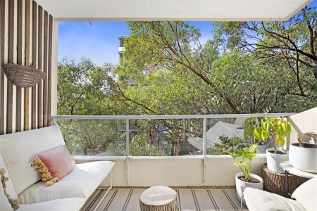 Air-Conditioned Fully Furnished Picturesque Apartment Within The Tree Tops -Lift Access - Photo 2