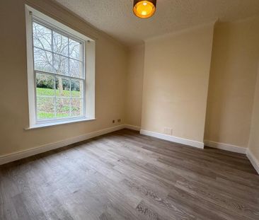 2 bedroom house to rent - Photo 1