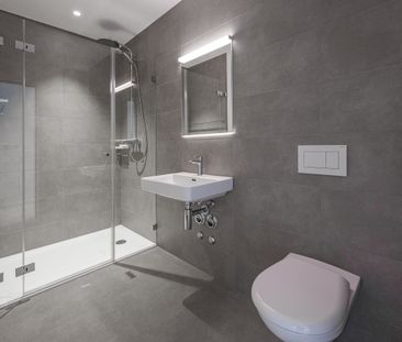 Appartement neuf moderne de 1,5 pièce dans le Römerpark - Photo 3