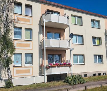Helle 2-Raumwohnung - Balkon - Tageslichtbad mit Wanne - ideal für ... - Photo 3