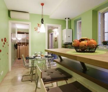 Piazza Navova: Modernly renovated apartment on 2nd floor with eleva... - Photo 2