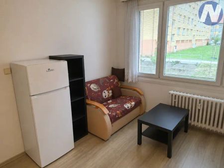 Pronájem bytu 2+kk + balkon, 43 m - Fotografie 4