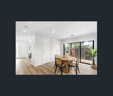 Spacious contemporary home - Photo 4