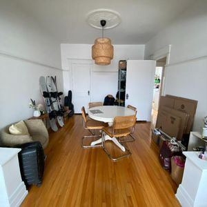 VERDUN - Ouest, 5 1/2, 2cc.dont une cc petite, 2è étage - Photo 2