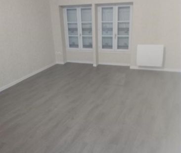 A LOUER APPARTEMENT DE TYPE F4 A SAINT AMAND SUR FION - Photo 3