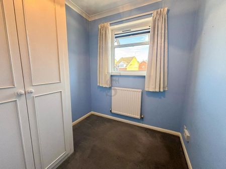 3 bedroom semi-detached house to rent - Photo 5