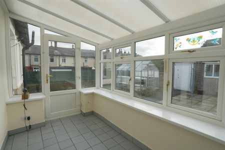 3 bedroom bungalow to rent - Photo 4