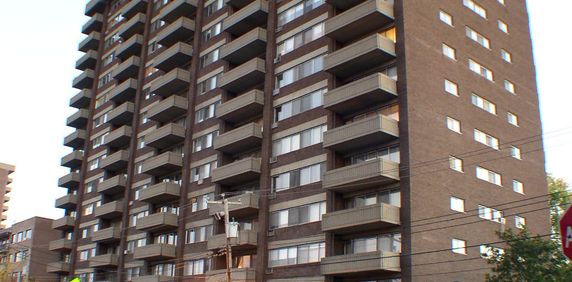 Penthouse 3 chambres à louer Côte-Saint-Luc à 5500 MacDonald - Photo 2