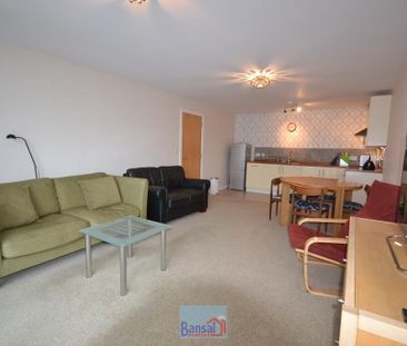 2 bedroom flat to rent - Photo 4