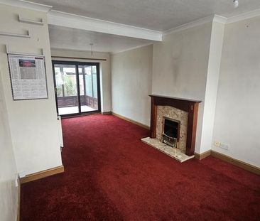 2 bedroom end of terrace house to rent - Photo 4