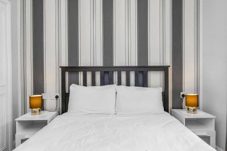 1 bedroom serviced apartment to rent - Photo 5