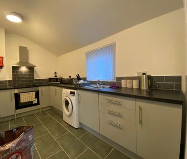Bedsit, Litherland Road, L20 - Photo 3