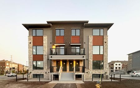 For Lease - 101 Glenroy Gilbert Drive Unit# 2, Barrhaven, Ontario - Photo 3