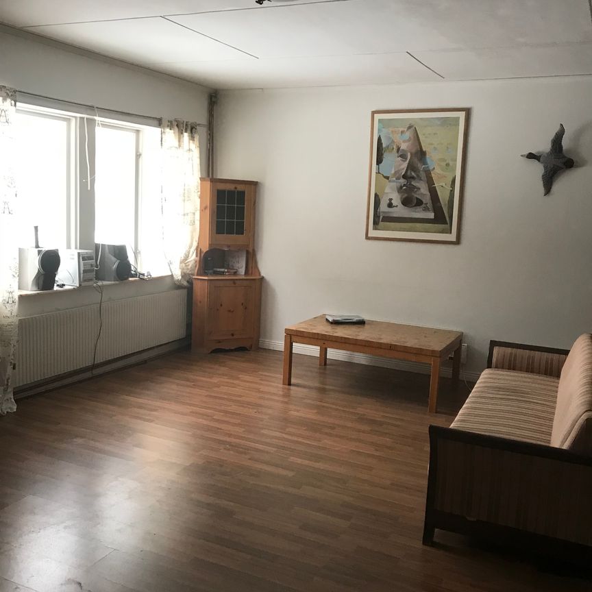 Largbacksvägen, Riala - Foto 2