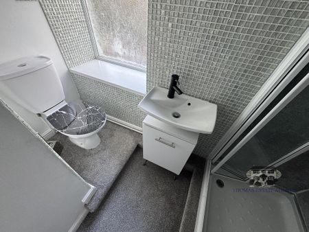 3 bedroom terraced house to rent - Photo 5