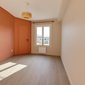 APPARTEMENT T2 - LES CARMES - Photo 2