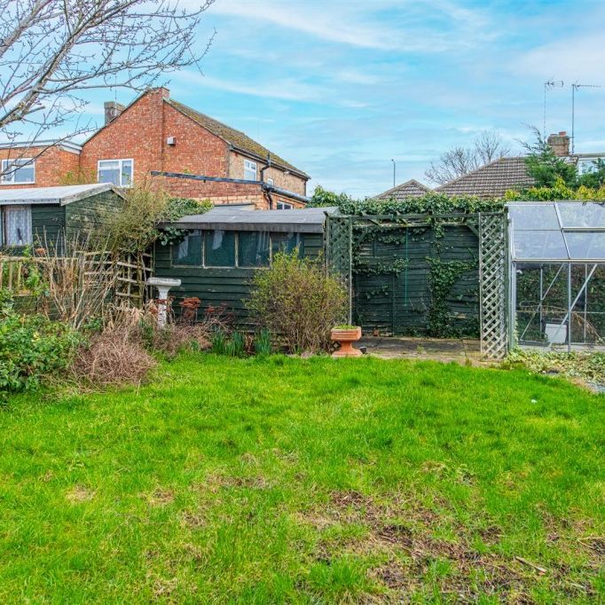 3 bed Bungalow To Let - Photo 1