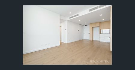 Luxury Living - Photo 3