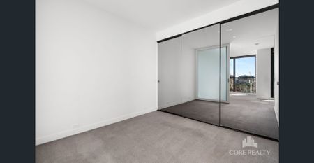 Spacious Light-filled 1 Bedroom Apartment Available! - Photo 2