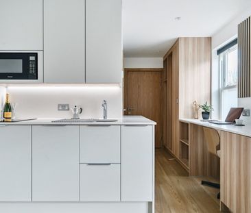 Studio Flat to rent - Victoria Road, Sidcup, DA15 - Photo 2