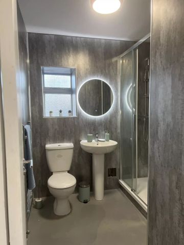 Compact - Photo 3