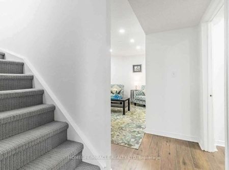 Detached Home For Lease | W8128954 - Photo 2