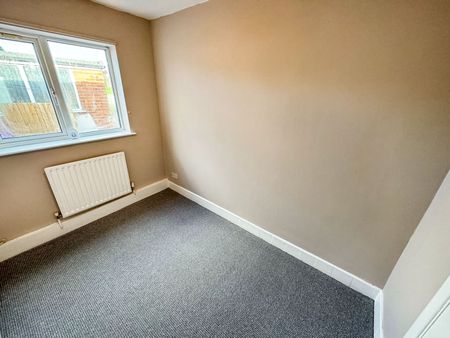 Laburnum Drive, Lincoln, Cherry Willingham - Photo 4