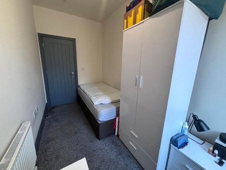 Westover Road (Room 2), Bramley, Leeds - Photo 4