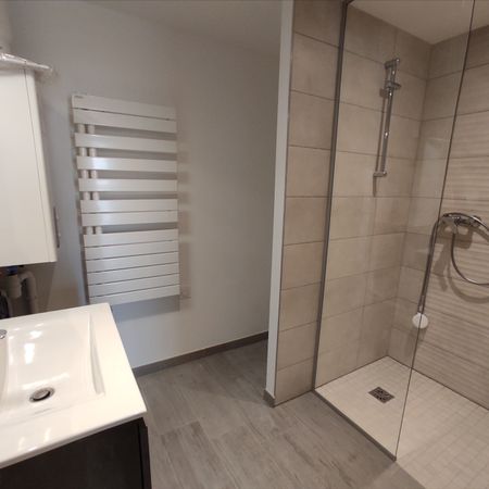 Location Appartement 2 pièces 45m² - Photo 3