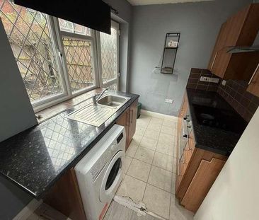 Northfield Road, Hounslow, TW5 - Photo 3