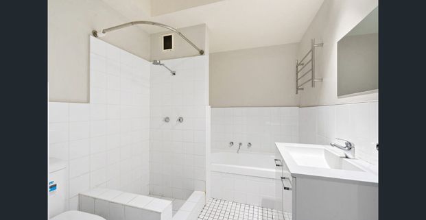 Comfortable apartment in a dream location - Photo 1