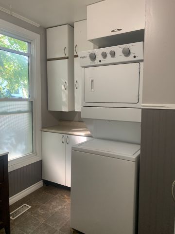 For Lease - 22 Fyfe Avenue, Woodstock, Ontario - Photo 2