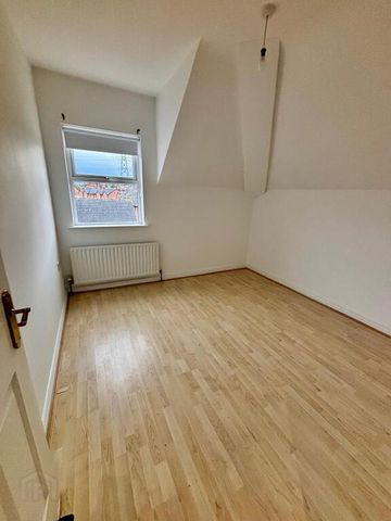 69 Brook Lane, Bangor, BT19 1ST - Photo 3