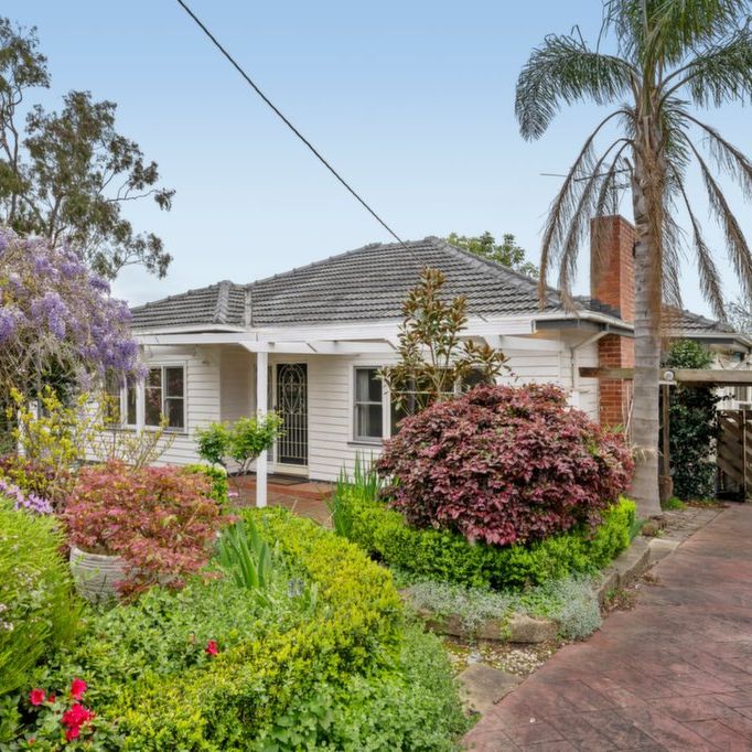 Family Home in the Balwyn North High School Zone - Photo 1